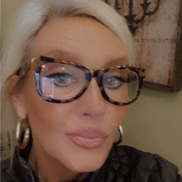 Betsy Johnson ๐ฅrare๐ฅ thick frame leopard readers - Picture 2 of 9